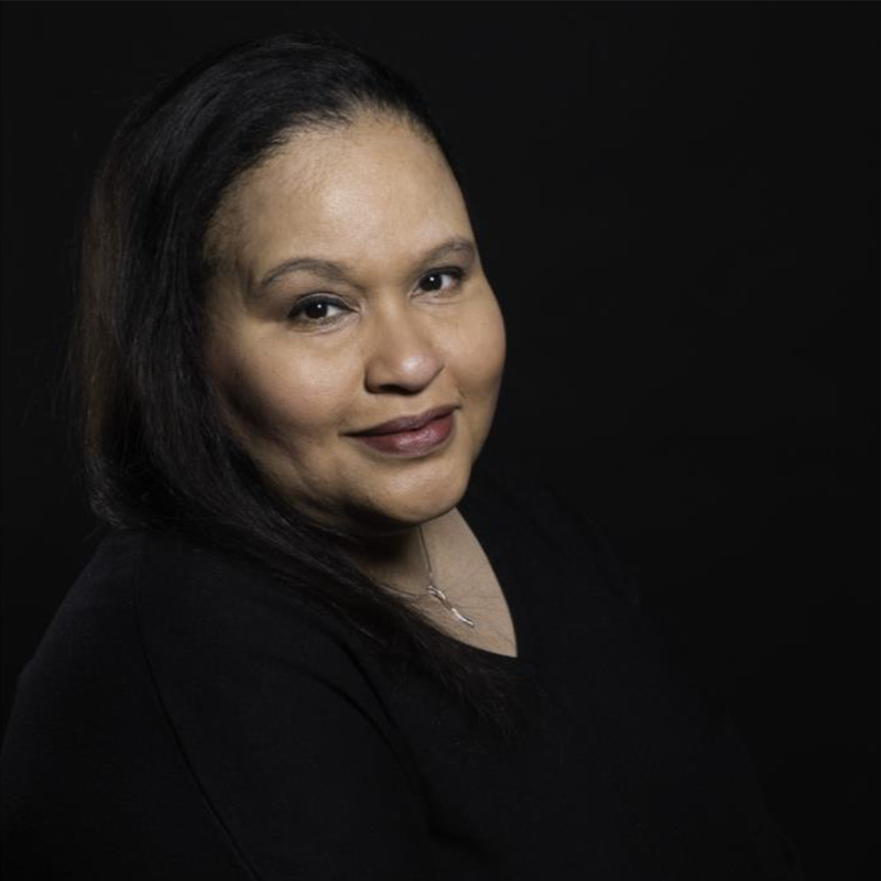 Carolyn Saxon Headshot